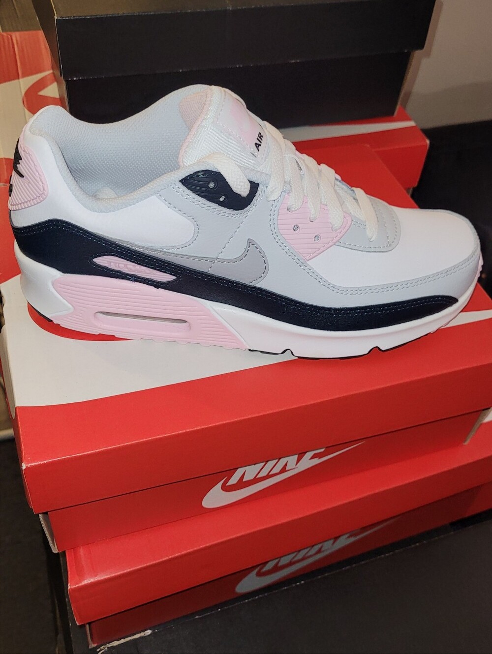 NIKE AIR MAX 90S PREMIUM WOMEN'S US SIZE 8.5 BRAND NEW IN BOX